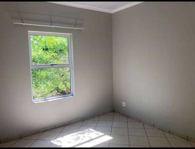 2 BEDROOM PROPERTY TO RENT IN ILLOVO BEACH
